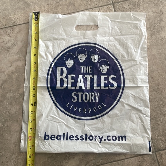 Beatles shopping bag from Liverpool store - Picture 4 of 4
